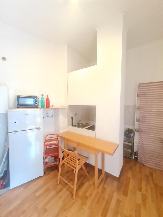 Santa Maria Valle Apartment Милан Экстерьер фото